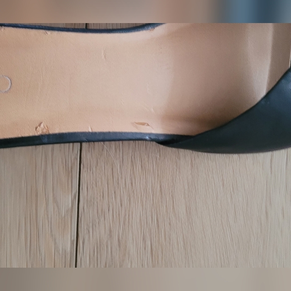 K studio wedges slides.  Size 8.5. - Picture 2 of 4